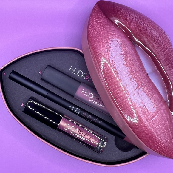 HUDA BEAUTY Makeup Huda Beauty Contour Strobe Liquid Lip Set Poshmark